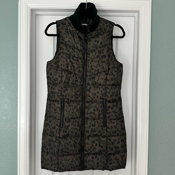Evereve Peyton Jensen Leopard Rory Puffer‎ Vest Longline Olive Green Size XS - Picture 5 of 13